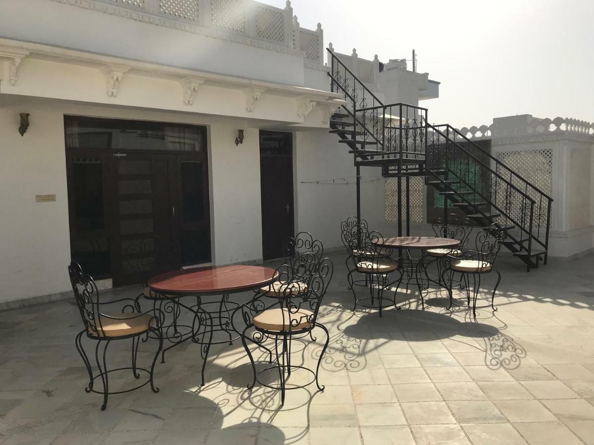 Royal Heritage Villa Udaipur Exterior photo